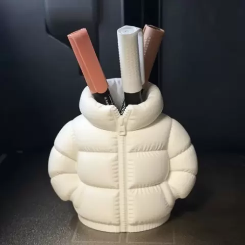 Down jacket pen holder