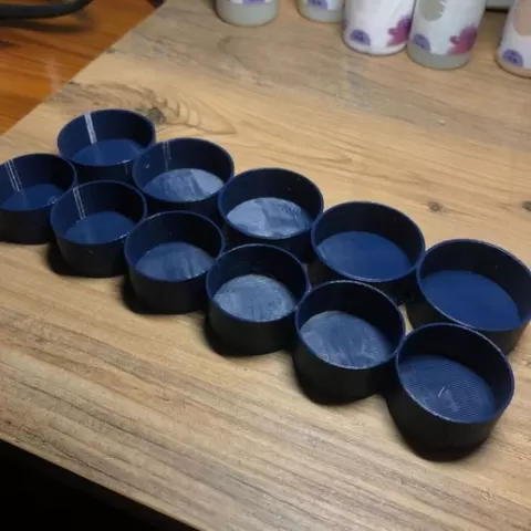 Lightweight Paint Holder
