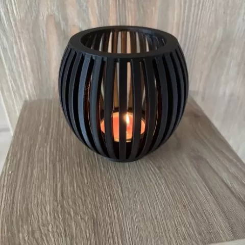 Tea light holder