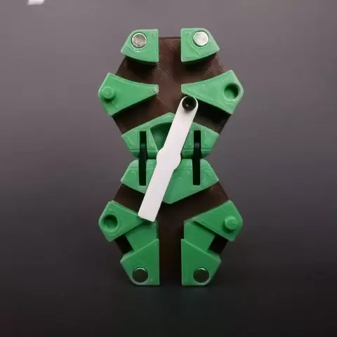 Hextraction Folding Latch Tile