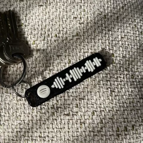SPOTIFY KEY CHAIN -NOTHING ELSE MATTER