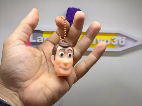 Llavero de Woody inspirado en Toy Story 5