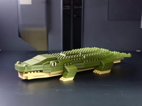 Buildable Crocodile – Stackable Mini Brick Animal