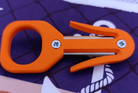 Scuba diving robe cutter
