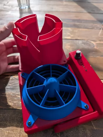 Low(ish)-Profile Airflow Concentrator for 120mm Fans (Desk Fan Nozzle)
