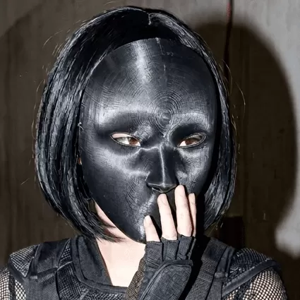 Featureless Mask