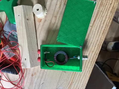 Balun Case with two banana sockets