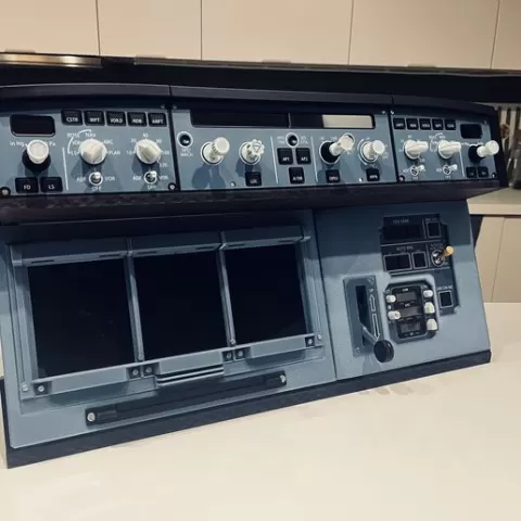 Airbus Desk Cockpit