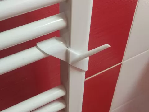Bathroom radiator towel hooks