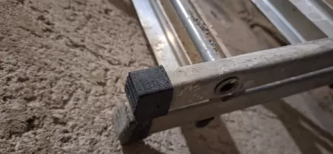 Stepladder end cap (20x33)