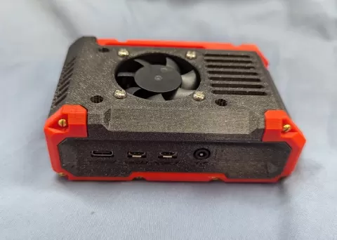 Raspberry Pi 4 Case Remix