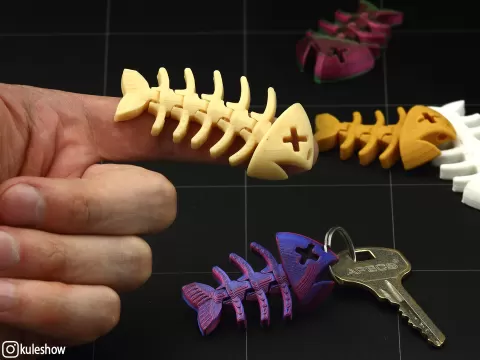 Flexi Fish Bone keychain