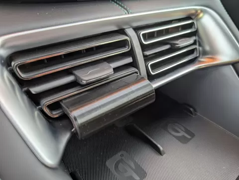 BYD Seal U Phone cooler