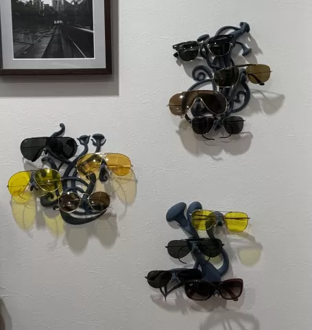 Glasses Display Rack; Decorative Wall Hanging (Lays Flat)