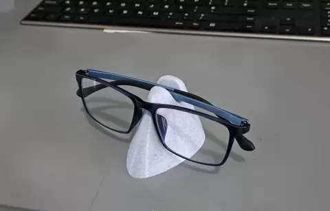 Glasses Stand