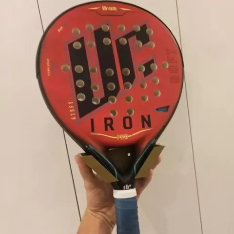 pallet support / padel racket stand