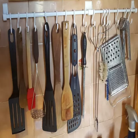Wall hanger system