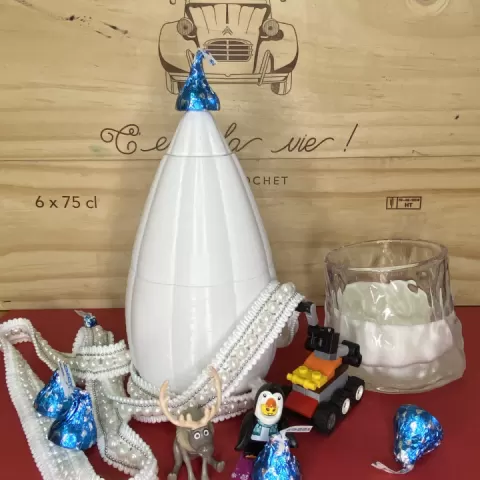 2022 Xmas Tree by Elements Lab