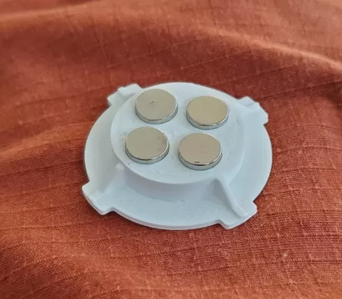 Quad Lock magnet mount