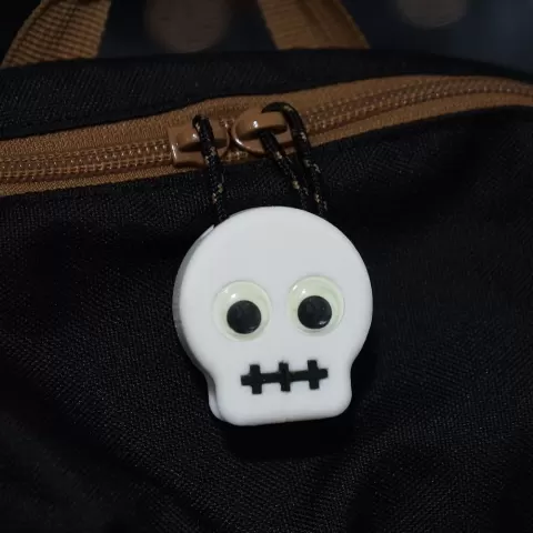 Zipper Pull - Skull Face