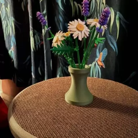 LEGO Botanicals flower pot