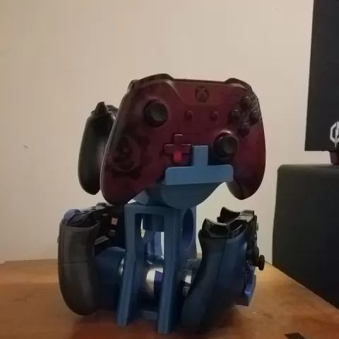 Xbox One Controller Stand by Brandon Faust