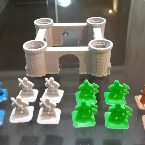 Game pieces by Mateus Inssa