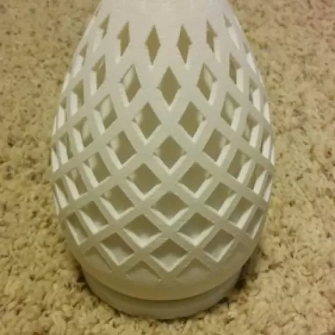 LatticeLamp2 by Birk Binnard