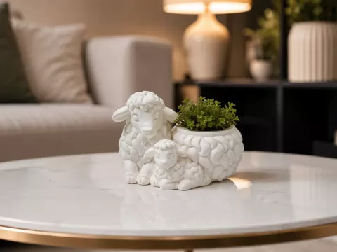 Wollschafe "FloraFell" als zauberhafter Pflanztopf