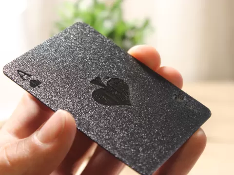 Throwing card