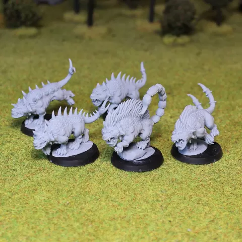 Chaos Mastiffs by MOMminiatures
