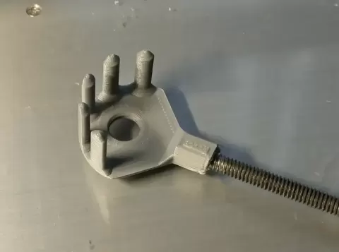 back_scratcher.stl