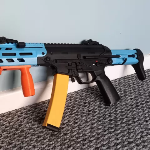 MP5k-style foregrip (MLOK) by Eddie Read