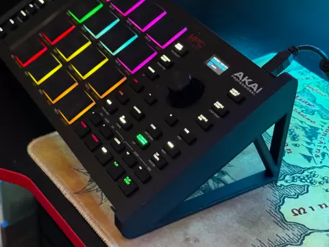 AKAI MPC Studio Desktop Stand