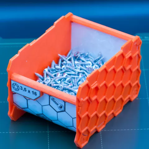 screw box by David