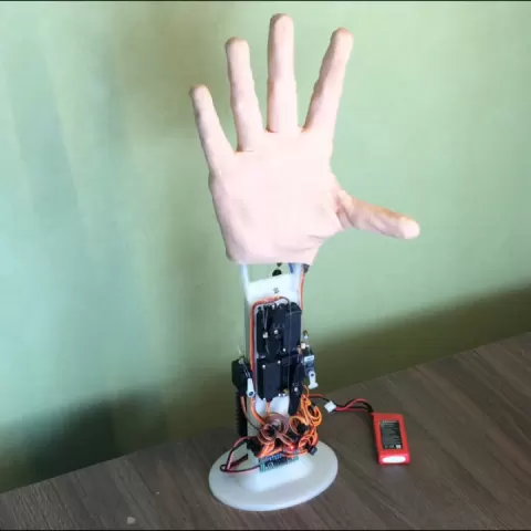 robot hand || bionic hand prosthesis prototype by Brian Brocken