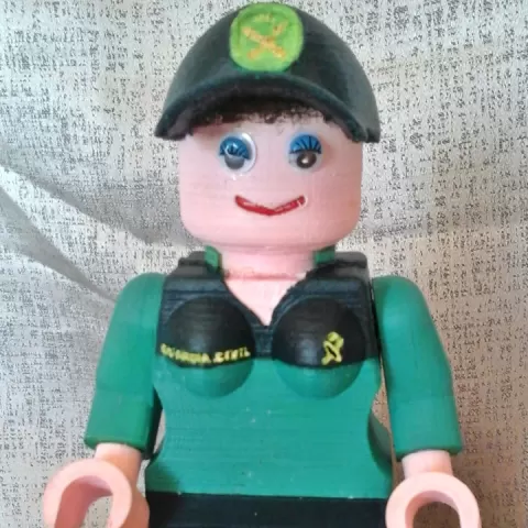 LEGO GIANT GUARDIA CIVIL FEMENINO by MYT