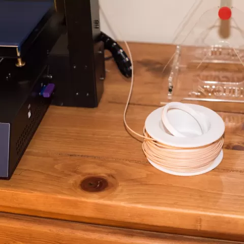 Spool Holder by Oscar P