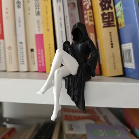 3D Printed Seductive Reaper Figurine: A Bold Fusion of Mystery and Artistry