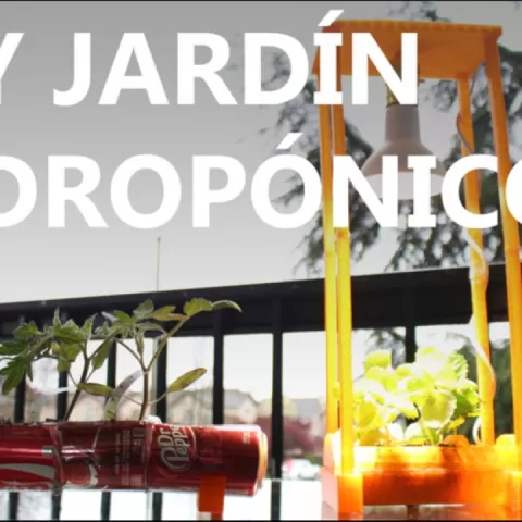 Jardín hidropónico por menos de 7 USD by Gonzalo Rodríguez Nolasco