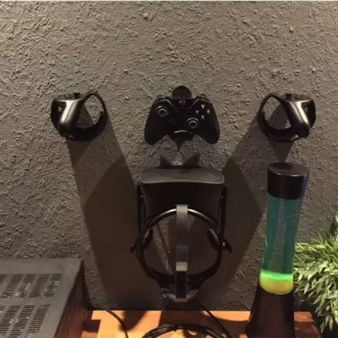 Oculus Touch Wall Mount by Jesper Nielsen