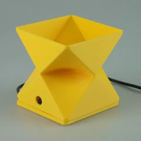 USB Lamp_Parabolic Cube by Pablo Lillo