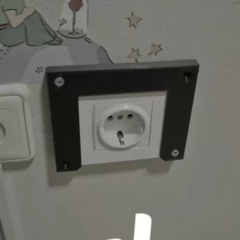 Wall AC Socket Fixer