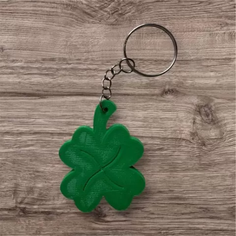 Four leaf clover keychain