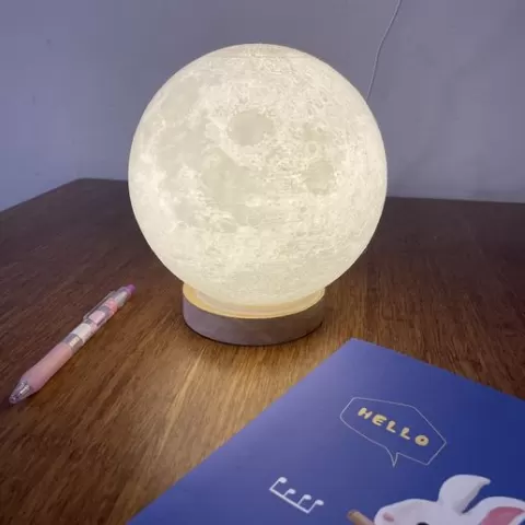 16cm Realistic Moon Lamp STL