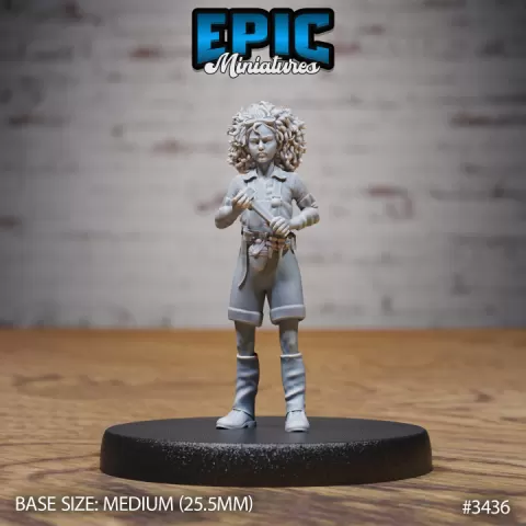 Mining Apprentice Gavel / Female Mine Worker / Girl Villager / Cave Explorer / Wild West Encounter by Epic-Miniatures