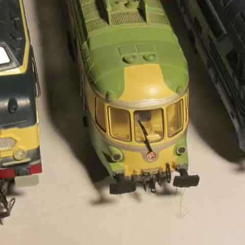 HO locomotive buffers