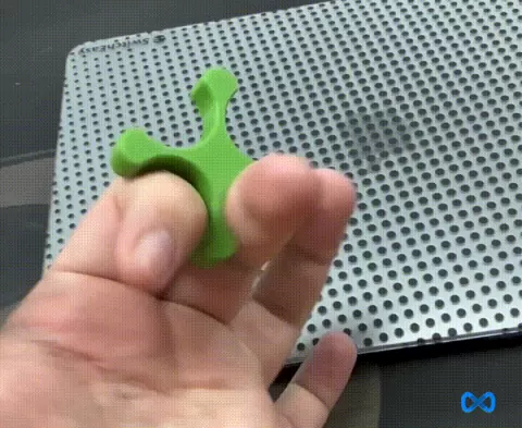 FINGER FIDGET FLIPPER
