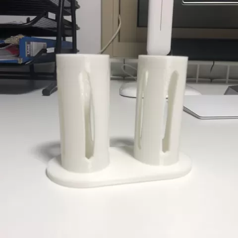 Optometry tools holder. by Noah Hatokay