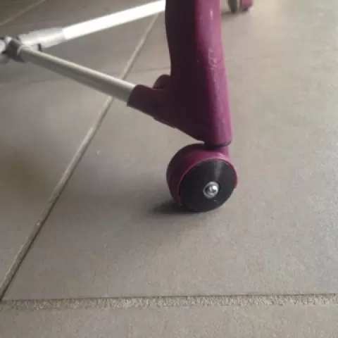 generic clothes horse replacement wheel by Samuel Coevoet